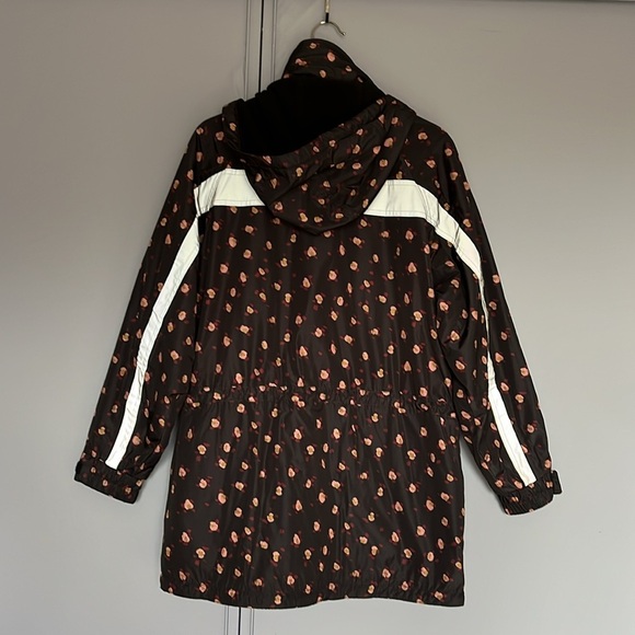 Cabi Rainy Day Reflective Floral Jacket 4115 Oversized Medium - Picture 3 of 11